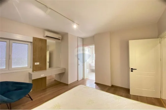 Tirane, shitet apartament 2+1 , 87 m² 180.000 € (Rruga e Kavajës - Globe)