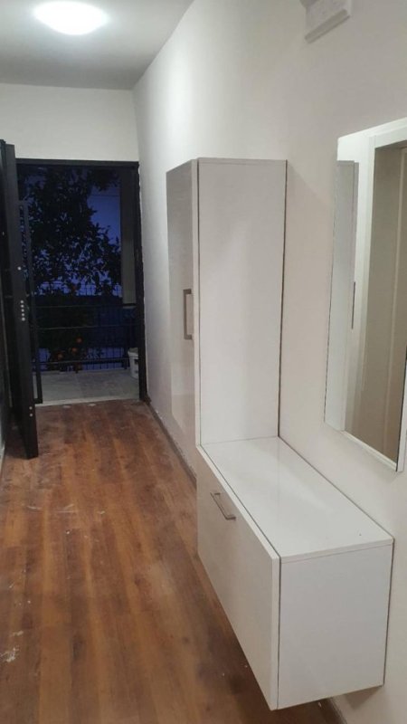 Tirane, jepet me qera apartament 2+1+Aneks+Ballkon , 71 m² 550 € (Haxhi Isuf Banka)
