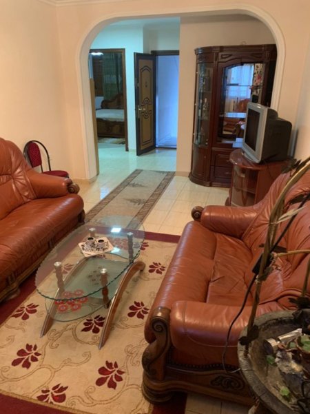 Tirane, jepet me qera apartament 1+1 Kati 4, 63 m² 350 € (QSUT)