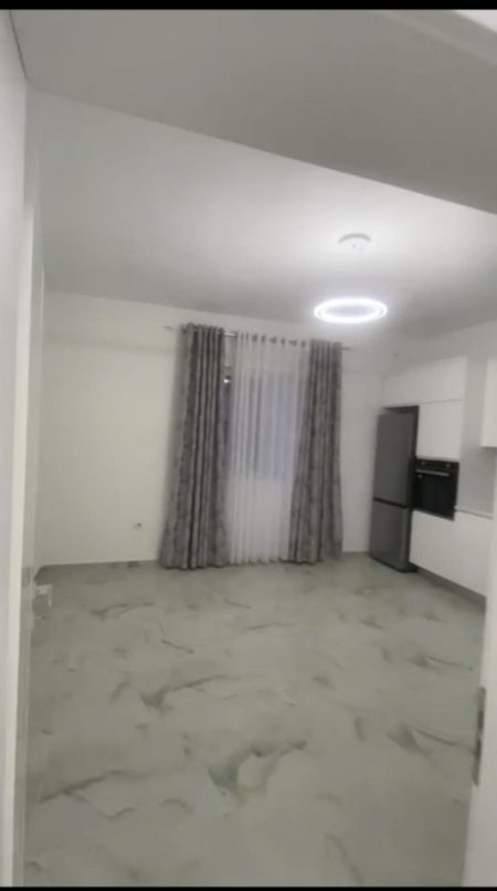 Tirane, jepet me qera Vile 3+1 Kati 2, 160 m² 500 € (kodra e priftit)