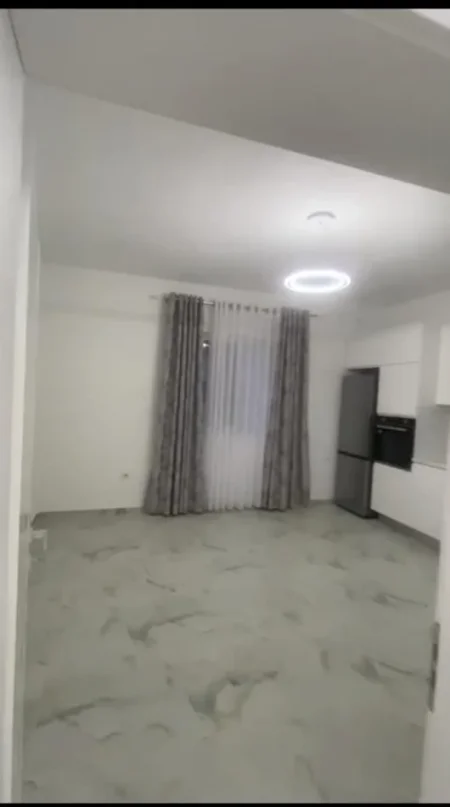 Tirane, jepet me qera Vile 3+1 Kati 2, 160 m² 500 € (kodra e priftit)