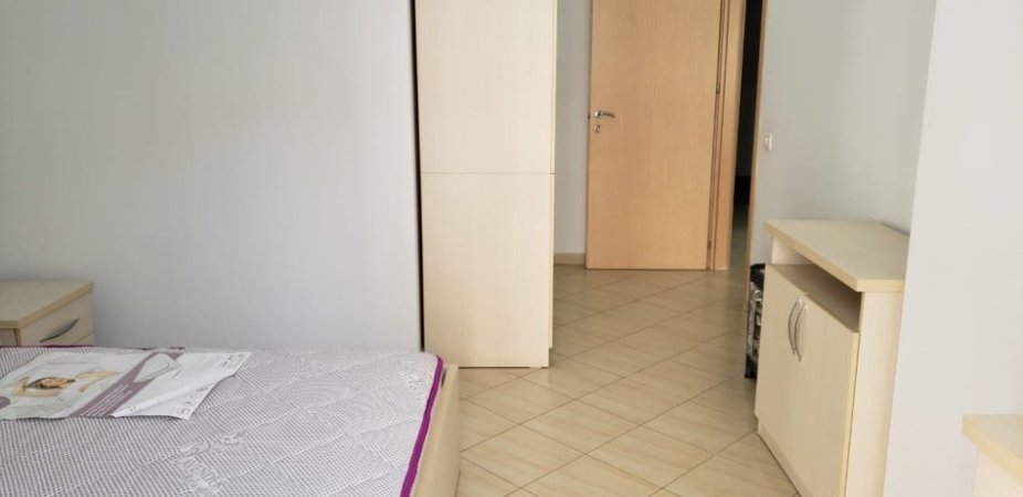 Tirane, jepet me qera apartament 1+1 Kati 3, 65 m² 400 € (Astir)