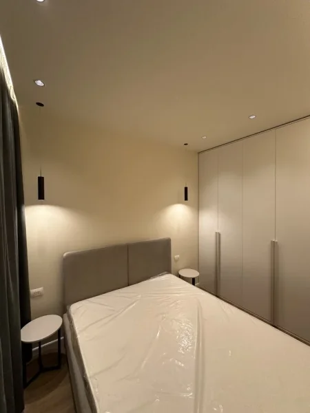 Jepet me qera apartament modern 1+1, kati 7-te me ashensor, NË REZIDENCEN KAIMI, TIRANË