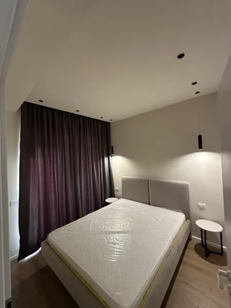 Jepet me qera apartament modern 1+1, kati 7-te me ashensor, NË REZIDENCEN KAIMI, TIRANË