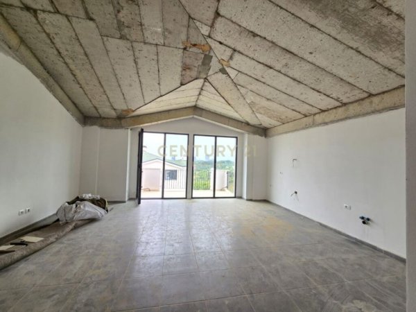 Tirane, shes apartament 2+1+2 , 127 m² 255.000 € (Liqeni i Thatë)