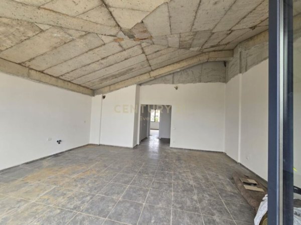 Tirane, shes apartament 2+1+2 , 127 m² 255.000 € (Liqeni i Thatë)