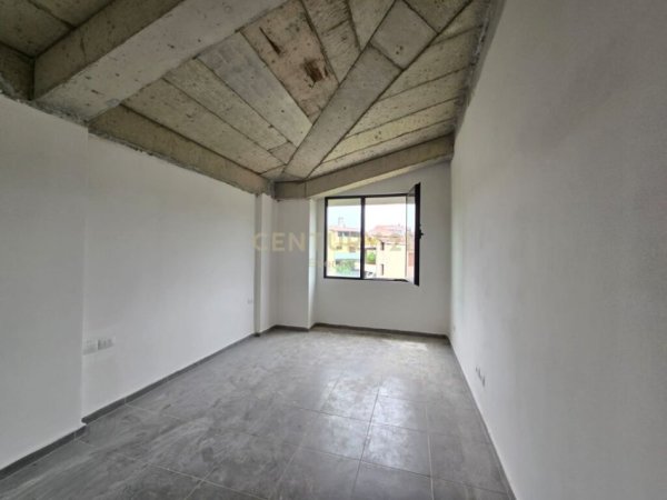 Tirane, shes apartament 2+1+2 , 127 m² 255.000 € (Liqeni i Thatë)