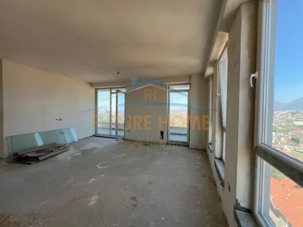 Tirane, shitet apartament 2+1+Ballkon+ post parkimi Kati 5, 137 m² 250.000 € (SAUK)