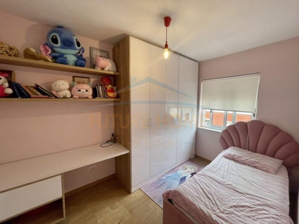 Tirane, shitet apartament 3+1 Kati 5, 103 m² 190.000 € (RRUGA E DURRESIT)