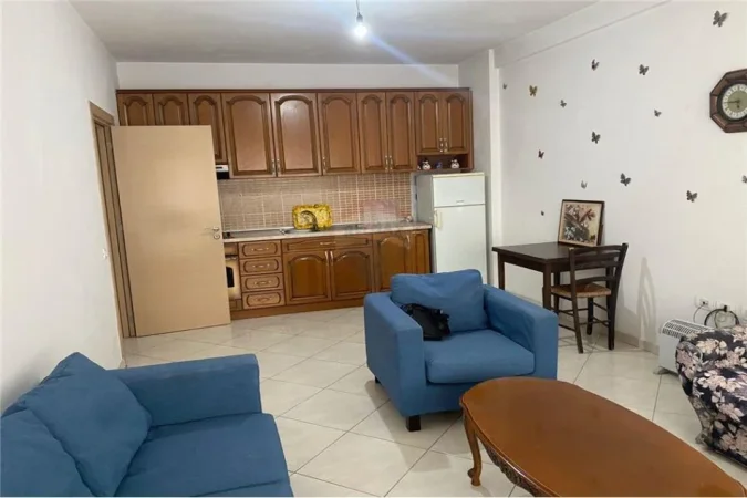 Tirane, jepet me qera apartament 1+1 Kati 6, 83 m² 370 € (Bulevardi Migjeni Astir)