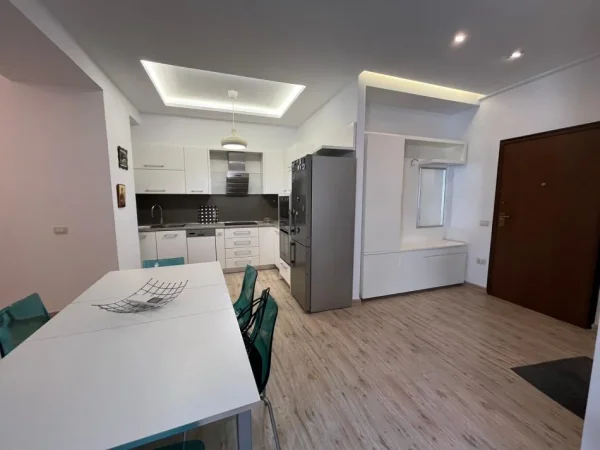 Tirane, shitet apartament 2+1+Aneks+Ballkon Kati 5, 112 m² 269.000 € (Komuna e Parisit)