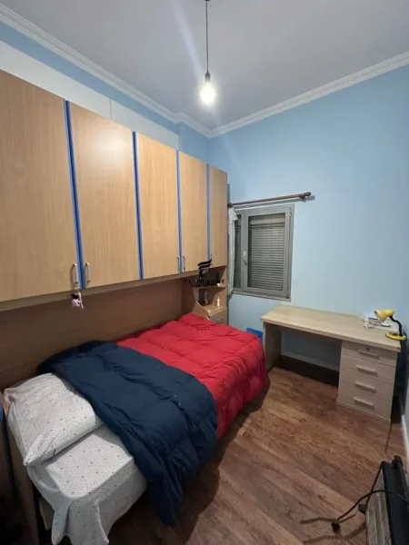 Tirane, jepet me qera apartament 5+1 Kati 1, 324 m² 1.500 € (ZOGU I ZI)