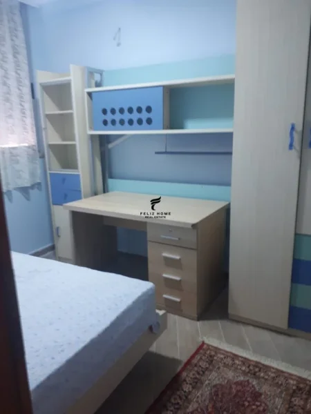 Tirane, jepet me qera apartament 3+1+Ballkon Kati 1, 162 m² 750 € (ZOGU I ZI)