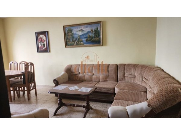 Tirane, jepet me qera apartament 2+1 Kati 5, 90 m² 480 € 