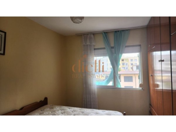 Tirane, jepet me qera apartament 2+1 Kati 5, 90 m² 480 € 