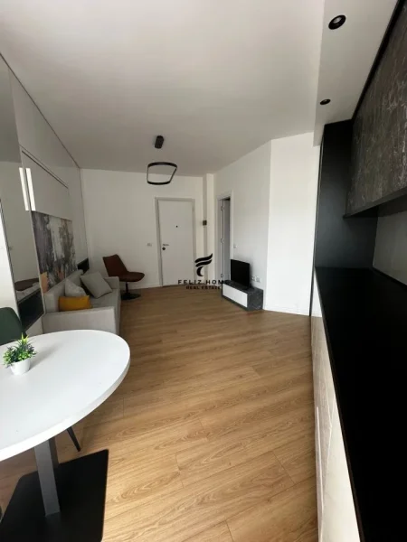 Tirane, shitet apartament 1+1 Kati 4, 35 m² 82.000 € (KOMUNA E PARISIT)