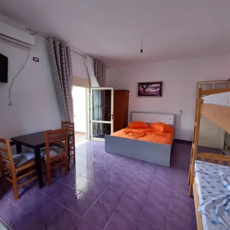 Vlore, jap me qera vetem 1 dhome 1+1 Kati 2, 25 m² 25-30 € (Andrea Varfi)