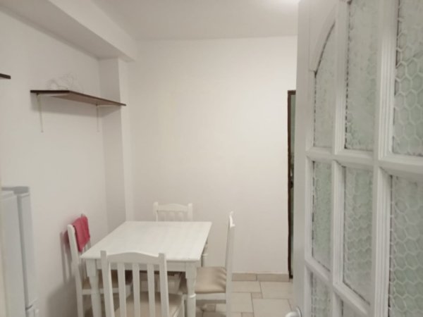 Tirane, jepet me qera apartament 2+1 Kati 2, 60 m² 400 € (Rr.Bardhyl)