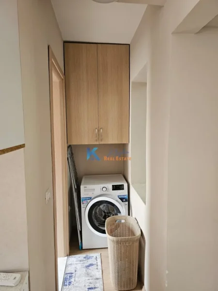 Tirane, jepet me qera apartament 1+1 Kati 3, 60 m² 500 € (Stadiumi Dinamo)
