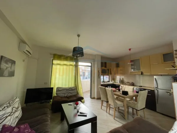 Tirane, shitet apartament 1+1+Ballkon Kati 8, 70 m² 80.000 € (Rruga Teleferikut)