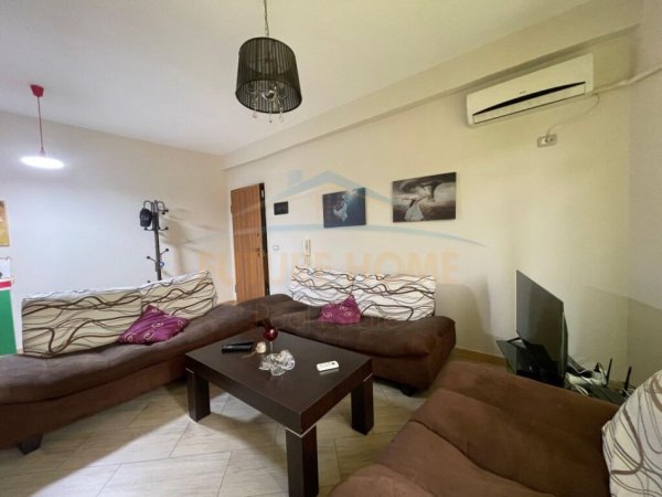 Tirane, shitet apartament 1+1+Ballkon Kati 8, 70 m² 80.000 € (Rruga Teleferikut)