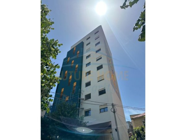 Tirane, jepet me qera apartament 1+1+Ballkon Kati 2, 71 m² 550 € (Shkolla e Baletit)