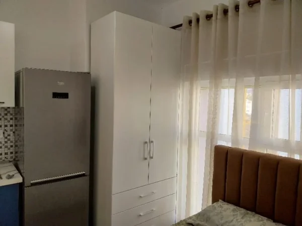 Tirane, jepet me qera apartament 1+1 Kati 0, 33 m² 300 € (Kompleksi Mangalem)