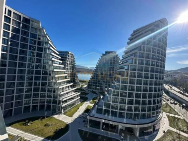 Tirane, jepet me qera apartament 2+1 Kati 3, 105 m² 1.300 € (Depo, Lake View)