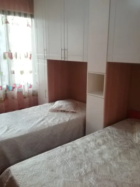 Tirane, shitet apartament 2+1+Ballkon Kati 2, 95 m² 123.000 €