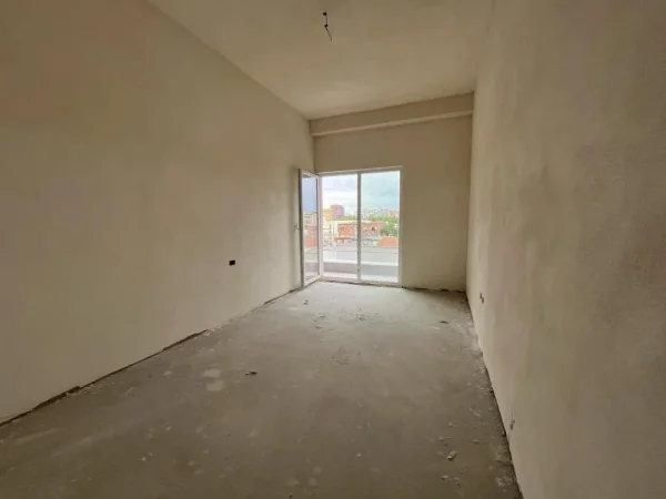 Tirane, shitet apartament 2+1 Kati 3, 117 m² 155.000 € (Rruga Dritan Hoxha)
