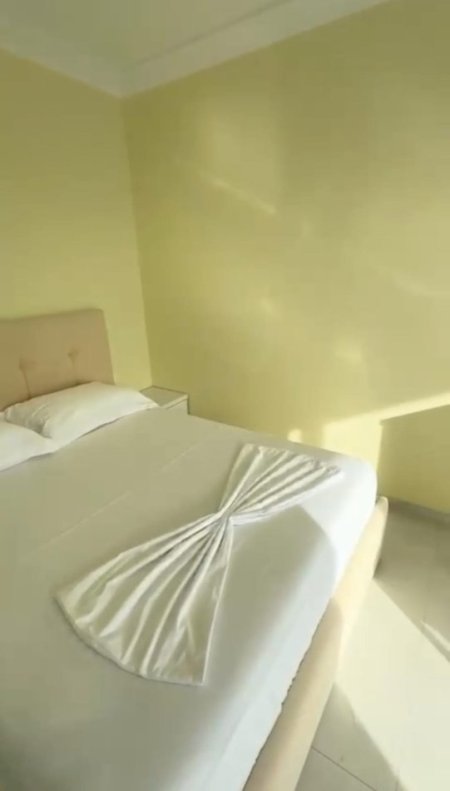 Tirane, jepet me qera apartament 1+1 Kati 2, 65 m² 450 € (kamez)