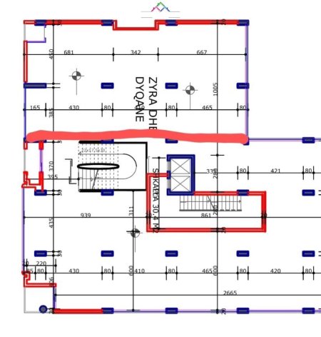 Tirane, jepet me qera zyre Kati 2, 800 m² 7.500 € (rruga e kavajes)