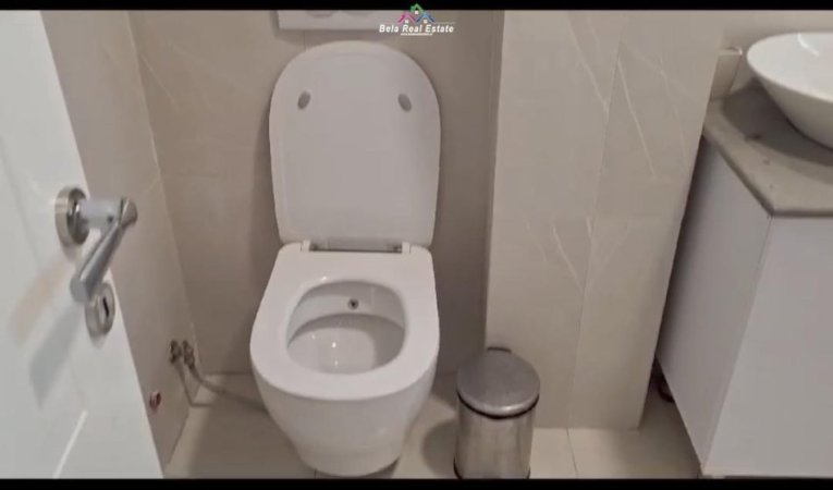 Tirane, jepet me qera apartament 1+1 Kati 4, 50 m² 450 € (21 dhjetori)