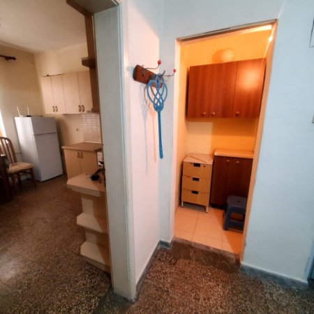 Tirane, jepet me qera apartament 2+1 Kati 2, 75 m² 400 € (Medrese)