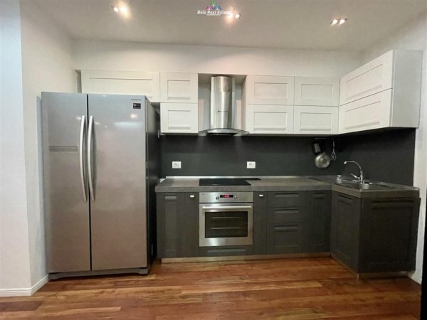 Tirane, jepet me qera apartament 1+1+Ballkon Kati 6, 60 m² 600 € (21 dhjetori)