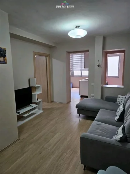 Tirane, jepet me qera apartament 1+1 Kati 2, 60 m² 500 € (stadiumi dinamo)