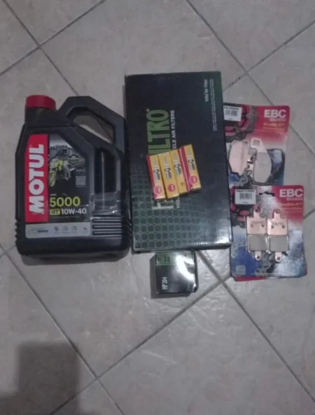 Shkoder, shitet Motociklete gare kawasaki ninja , jeshile 100.000 km