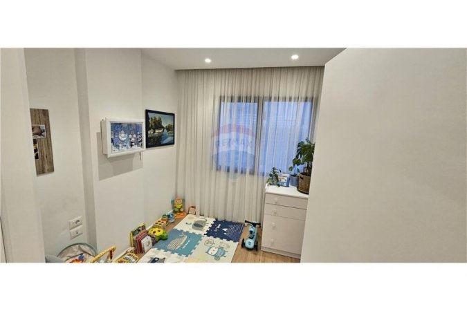 Tirane, jepet me qera apartament 2+1 Kati 6, 91 m² 750 € (Ndre Mjeda)