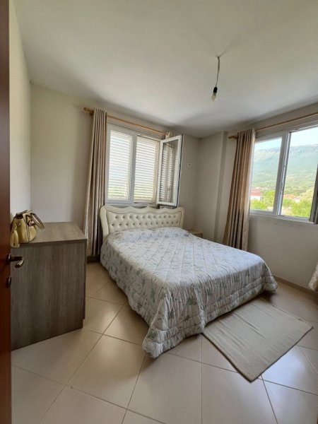 Tirane, jepet me qera shtepi 2 Katshe Kati 2, 3.100 m² 2.500 € (Lundër) TT 1127