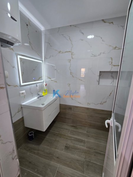 Tirane, shitet apartament 2+1 Kati 7, 96 m² 210.000 € (Rruga e Kavajes, qendra Condor)