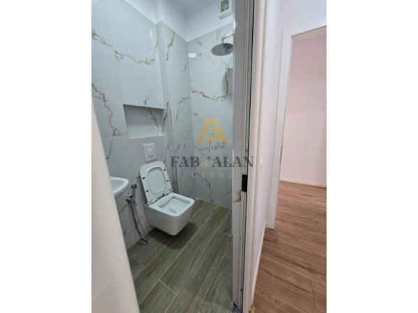 Tirane, shitet apartament 2+1+2 Kati 7, 96 m² 210.000 € (Condor Center) Rruga e Kavajes