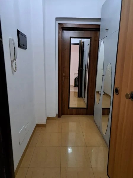 Tirane, jepet me qera apartament 2+1+Ballkon Kati 5, 100 m² 600 € (RRUGA E ELBASANIT)