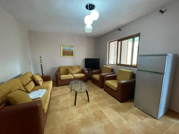 Tirane, jepet me qera apartament 1+1+Ballkon Kati 2, 70 m² 400 € (ali demi)