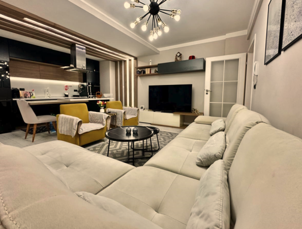 Tirane, shes apartament 2+1+Ballkon Kati 2, 120 m² 140.000 € (Astir)