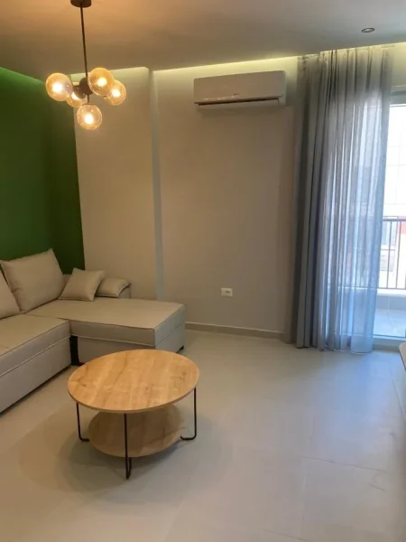 Tirane, shes apartament 1+1+Ballkon Kati 2, 90 m² (don bosko)