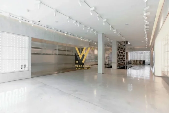 Tirane, jepet me qera ambjent biznesi Kati 0, 703 m² 17.575 € (KOMPLEKSI DELIJORGJI)