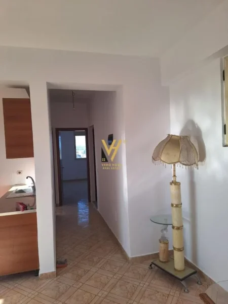 Fier, shitet apartament 2+1+Ballkon Kati 8, 138 m² 70.000 € (FIER)