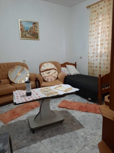 Tirane, jepet me qera apartament 2+1 Kati 1, 75 m² 279 € (Porcelan)