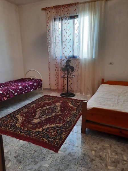 Tirane, jepet me qera apartament 2+1 Kati 1, 75 m² 279 € (Porcelan)
