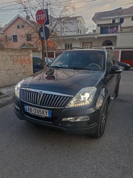 Tirane, shes SUV | Fuoristrad | Xhip Ssangyong Rexton Nafte, e zeze automatik Klima 15000€ €